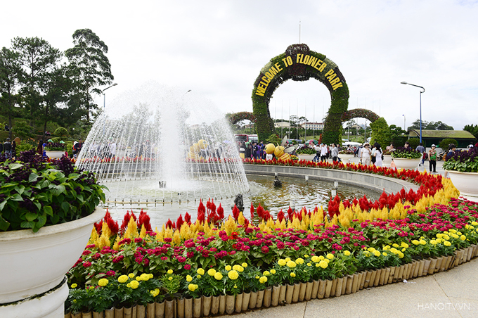 Kết quả hình ảnh cho cổng chào vườn hoa thành phố đà lạt
