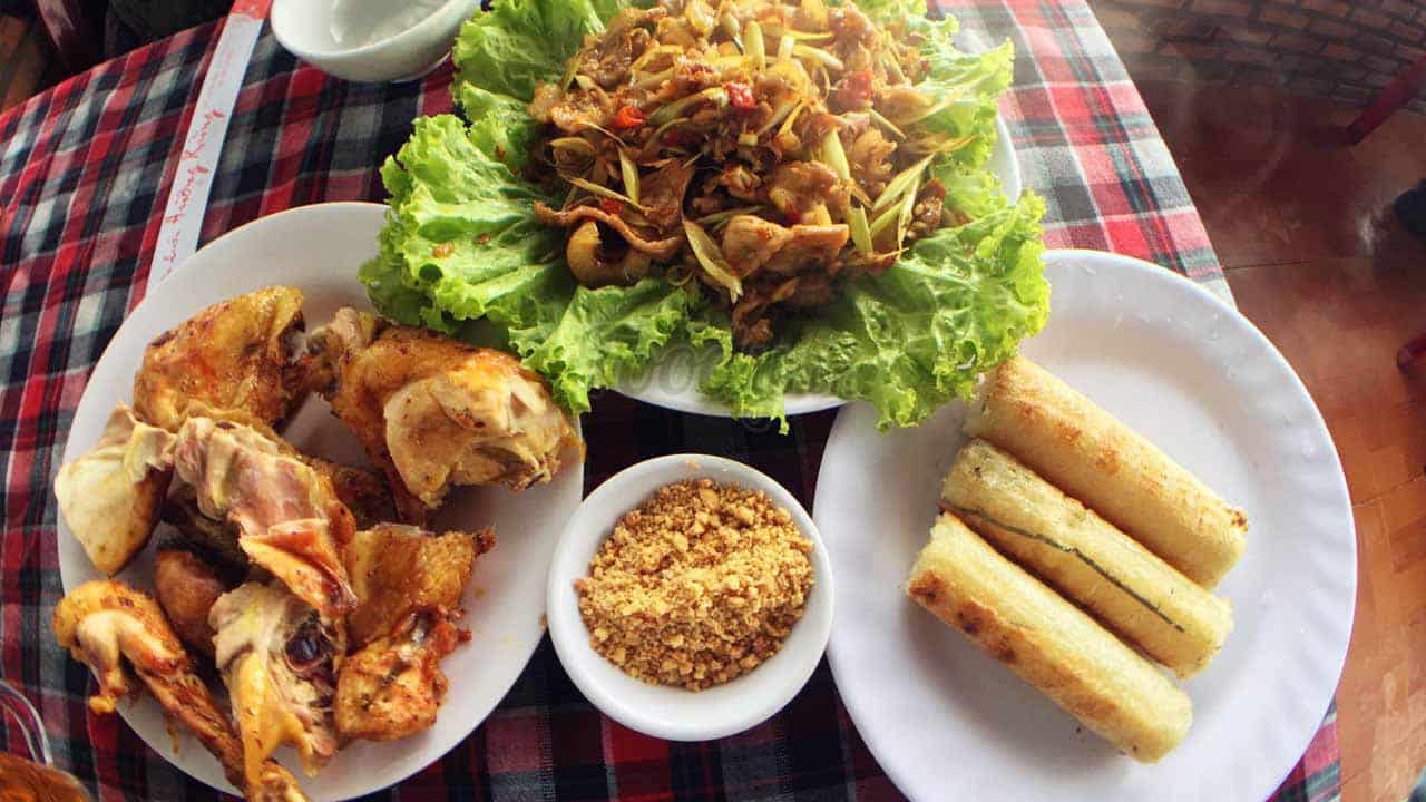 com lam ga nuong huong rung - Top 10 quán cơm ngon ở Đà Lạt được du khách yêu thích