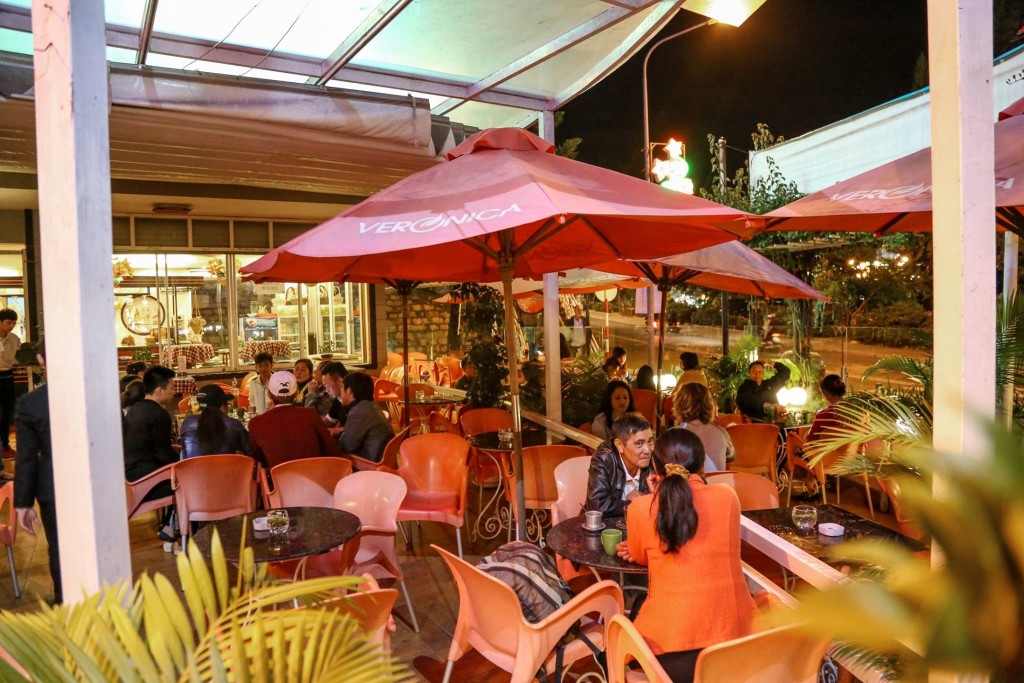 Veronica Cafe được nhiều du khách yêu thích